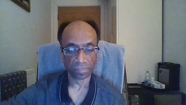 Snapshot of rauncher1 chatting on 09-25-25, 10:57 rauncher1 online show from 09-25-25, 10:57