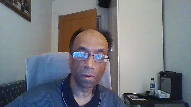 Snapshot of rauncher1 chatting on 10-02-25, 08:32 rauncher1 online show from 10-02-25, 08:32