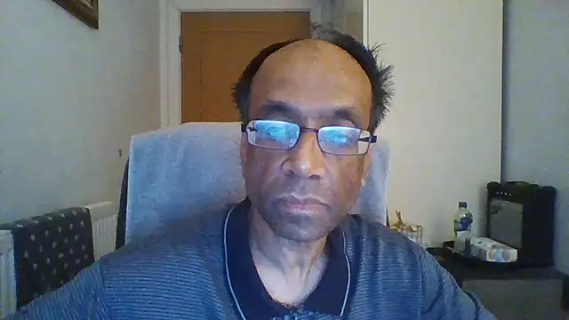 Snapshot of rauncher1 chatting on 10-14-25, 08:59 rauncher1 online show from 10-14-25, 08:59