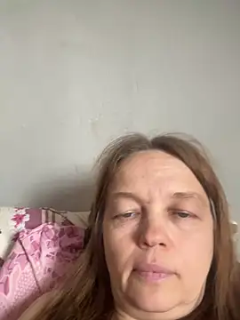 Snapshot of Susanel chatting on 06-07-26, 11:47 Susanel online show from 06-07-26, 11:47