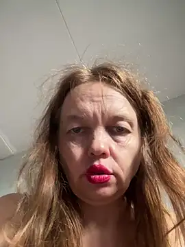 Snapshot of Susanel chatting on 07-27-26, 10:33 Susanel online show from 07-27-26, 10:33