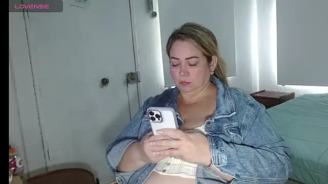 bella savati online show from 10-02-25, 05:31