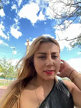 Snapshot of Brittanyrosexx chatting on 10-24-25, 08:05 Brittanyrosexx online show from 10-24-25, 08:05