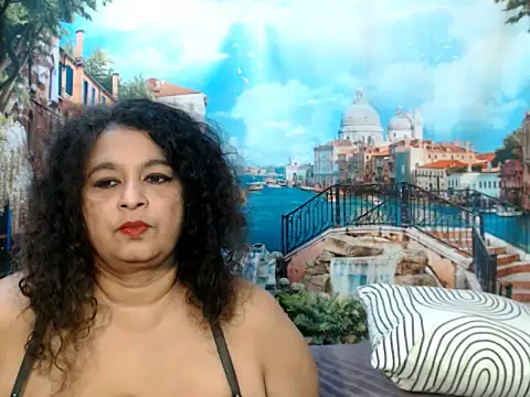 Snapshot of indianstar75 chatting on 10-26-25, 05:41 indianstar75 online show from 10-26-25, 05:41