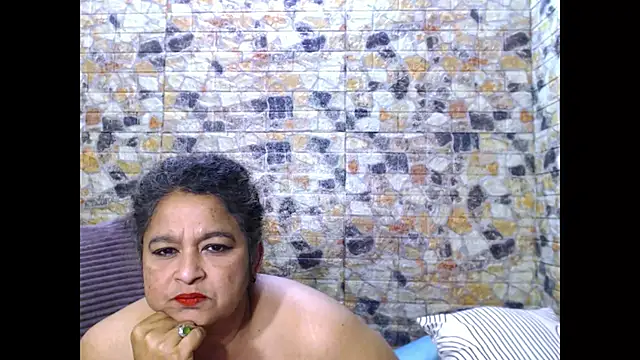 Snapshot of indianstar75 chatting on 12-04-25, 08:23 indianstar75 online show from 12-04-25, 08:23