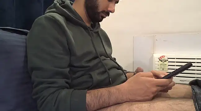 Snapshot of brownie_cake_cb chatting on 02-28-25, 06:31 brownie cake cb online show from 02-28-25, 06:31