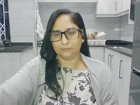 Snapshot of Indiankushy chatting on 07-14-26, 05:18 Indiankushy online show from 07-14-26, 05:18