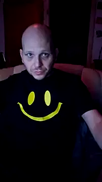 Snapshot of hardcap chatting on 02-18-25, 11:19 hardcap online show from 02-18-25, 11:19