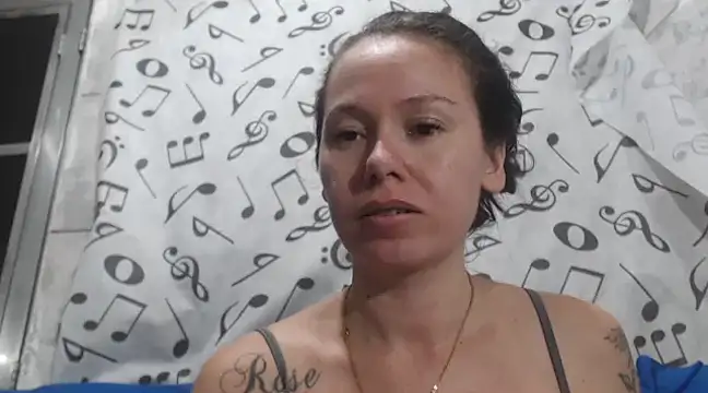 Snapshot of Venusluxodomme chatting on 01-26-25, 03:38 Venusluxodomme online show from 01-26-25, 03:38