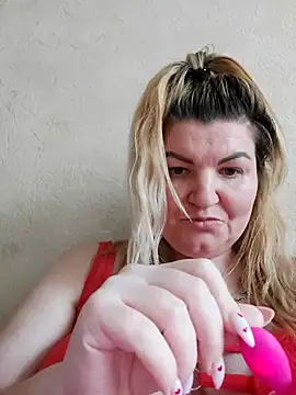 Snapshot of VeronikaBless chatting on 02-20-25, 01:40 VeronikaBless online show from 02-20-25, 01:40