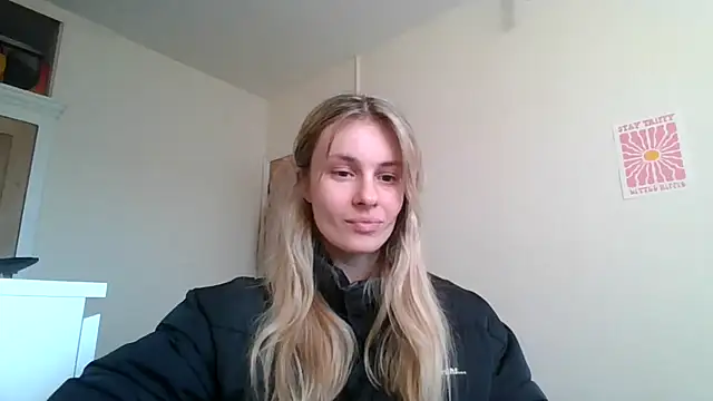 Snapshot of DollyDripp chatting on 03-02-25, 02:54 DollyDripp online show from 03-02-25, 02:54
