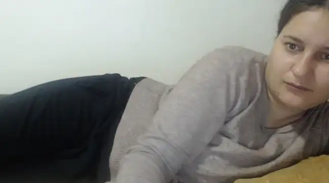 Snapshot of flowerlauren chatting on 01-13-25, 05:01 flowerlauren online show from 01-13-25, 05:01