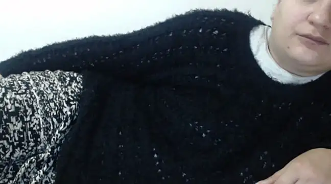 Snapshot of flowerlauren chatting on 02-04-25, 03:36 flowerlauren online show from 02-04-25, 03:36