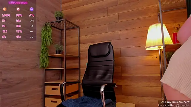 Snapshot of Raydirin chatting on 02-09-25, 06:58 Raydirin online show from 02-09-25, 06:58