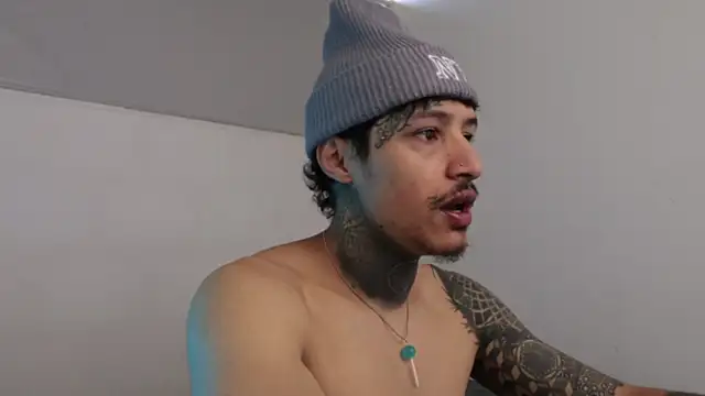 Snapshot of trieone chatting on 01-16-25, 03:56 trieone online show from 01-16-25, 03:56