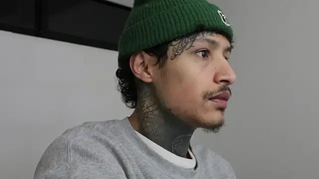 Snapshot of trieone chatting on 01-17-25, 06:04 trieone online show from 01-17-25, 06:04