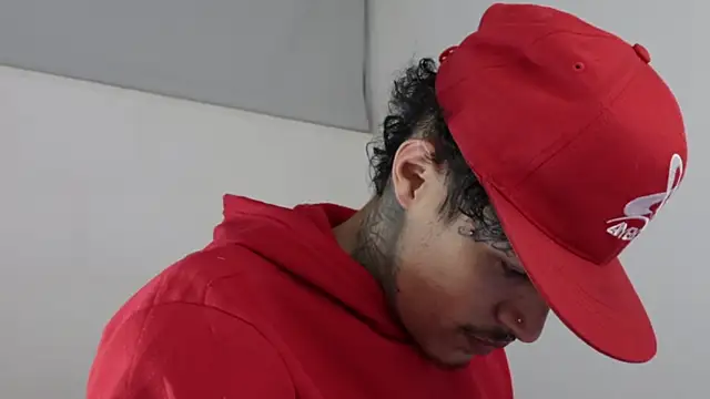 Snapshot of trieone chatting on 02-07-25, 08:01 trieone online show from 02-07-25, 08:01