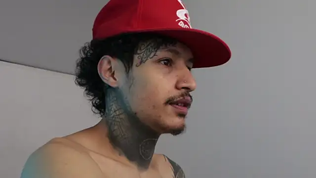 Snapshot of trieone chatting on 03-03-25, 05:20 trieone online show from 03-03-25, 05:20