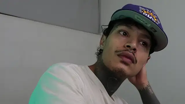 Snapshot of trieone chatting on 03-07-25, 05:08 trieone online show from 03-07-25, 05:08