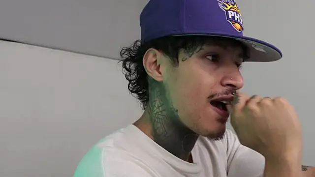 Snapshot of trieone chatting on 03-12-25, 07:35 trieone online show from 03-12-25, 07:35