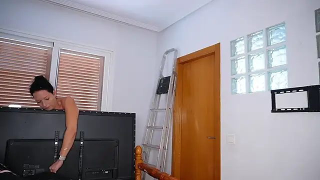 Viola Beck online show from 02-22-25, 12:40