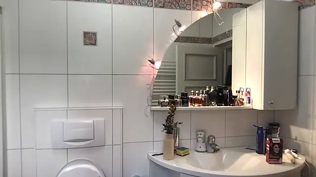 Viola Beck online show from 09-24-25, 08:28