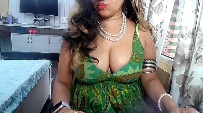 yourradhika online show from 02-05-25, 05:42