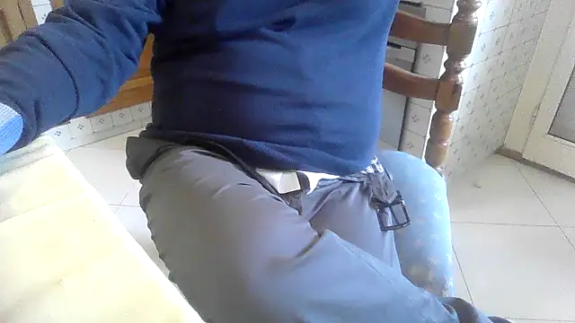 polloiw online show from 10-06-25, 10:12