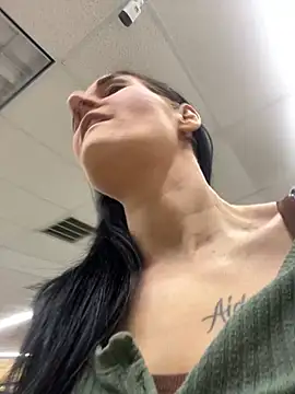 lolabunny9 online show from 12-21-24, 06:23