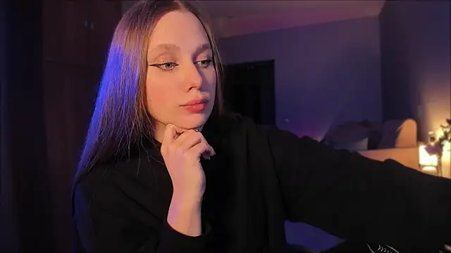 Snapshot of Rachel_Ro chatting on 12-24-24, 06:06 Rachel Ro online show from 12-24-24, 06:06