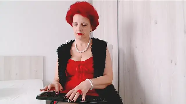 MilfSupreme online show from 10-09-25, 11:30