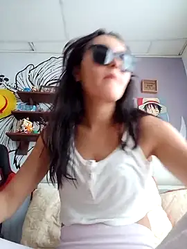 Snapshot of LinzyBaner chatting on 09-10-25, 05:02 LinzyBaner online show from 09-10-25, 05:02