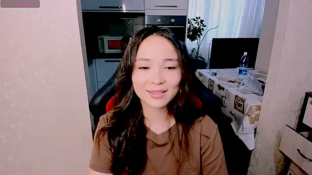 AyaMoon online show from 10-31-25, 05:19