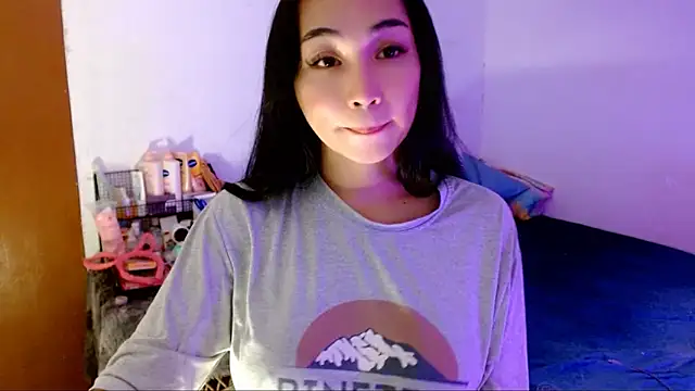 SweetLilly 18 online show from 10-12-25, 02:10