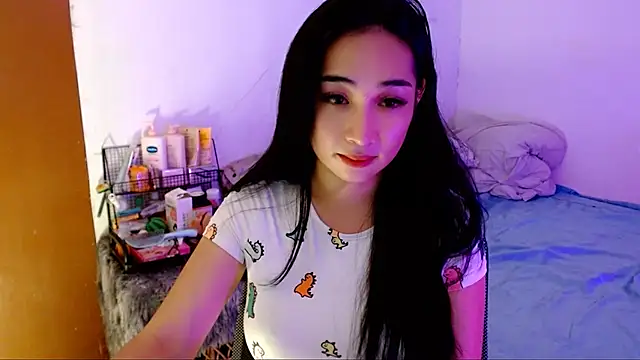 SweetLilly 18 online show from 11-01-25, 03:30