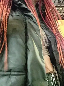 Frost foxy online show from 10-31-25, 03:40