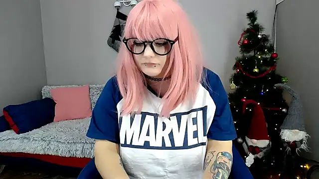 Snapshot of Estheri chatting on 01-08-25, 08:16 Estheri online show from 01-08-25, 08:16