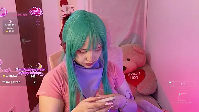 KuroChan420 online show from 10-24-25, 11:34