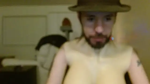 Snapshot of Darking_Yoh chatting on 12-21-24, 03:25 Darking Yoh online show from 12-21-24, 03:25