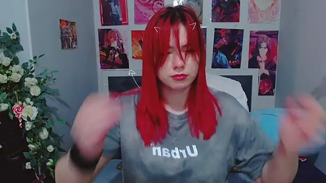 Snapshot of MikaMoonn chatting on 12-16-24, 01:21 MikaMoonn online show from 12-16-24, 01:21