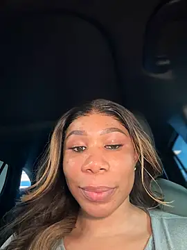 Snapshot of Belle___ chatting on 01-18-25, 07:15 Belle online show from 01-18-25, 07:15