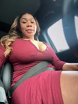 Snapshot of Belle___ chatting on 01-31-25, 03:33 Belle online show from 01-31-25, 03:33