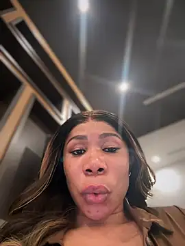 Snapshot of Belle___ chatting on 02-02-25, 01:02 Belle online show from 02-02-25, 01:02