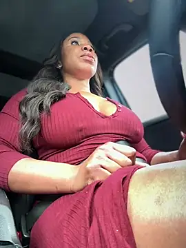 Snapshot of Belle___ chatting on 03-15-25, 01:51 Belle online show from 03-15-25, 01:51