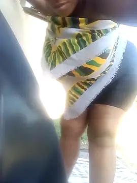 Choco-Coco10 online show from 10-24-25, 02:13