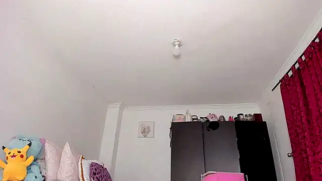 AlondraDiossa03 online show from 12-18-24, 07:52
