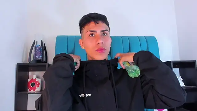 AlanNaughty online show from 01-17-25, 09:17