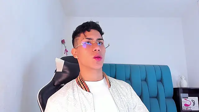 AlanNaughty online show from 03-11-25, 07:58