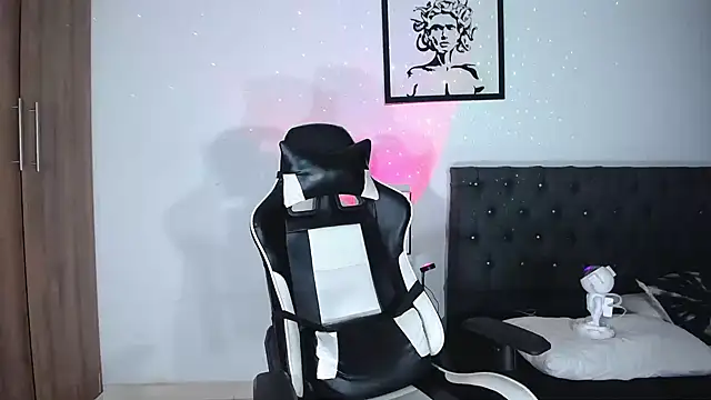 AlanNaughty online show from 11-05-25, 05:40