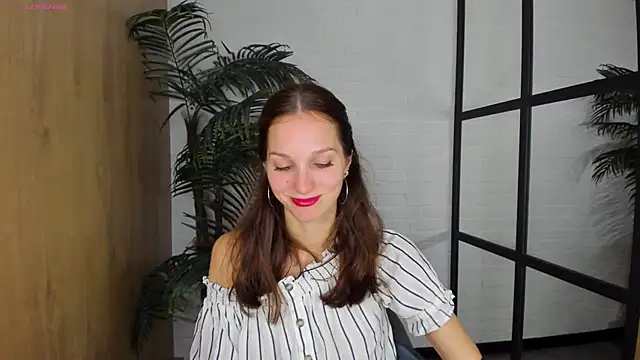 MirandaGlow online show from 09-10-25, 05:51